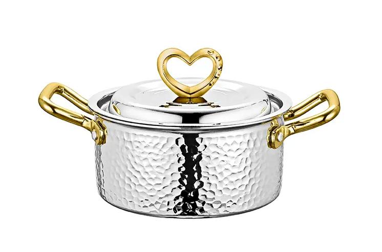 The principle of triple-layered steel stainless steel cookware